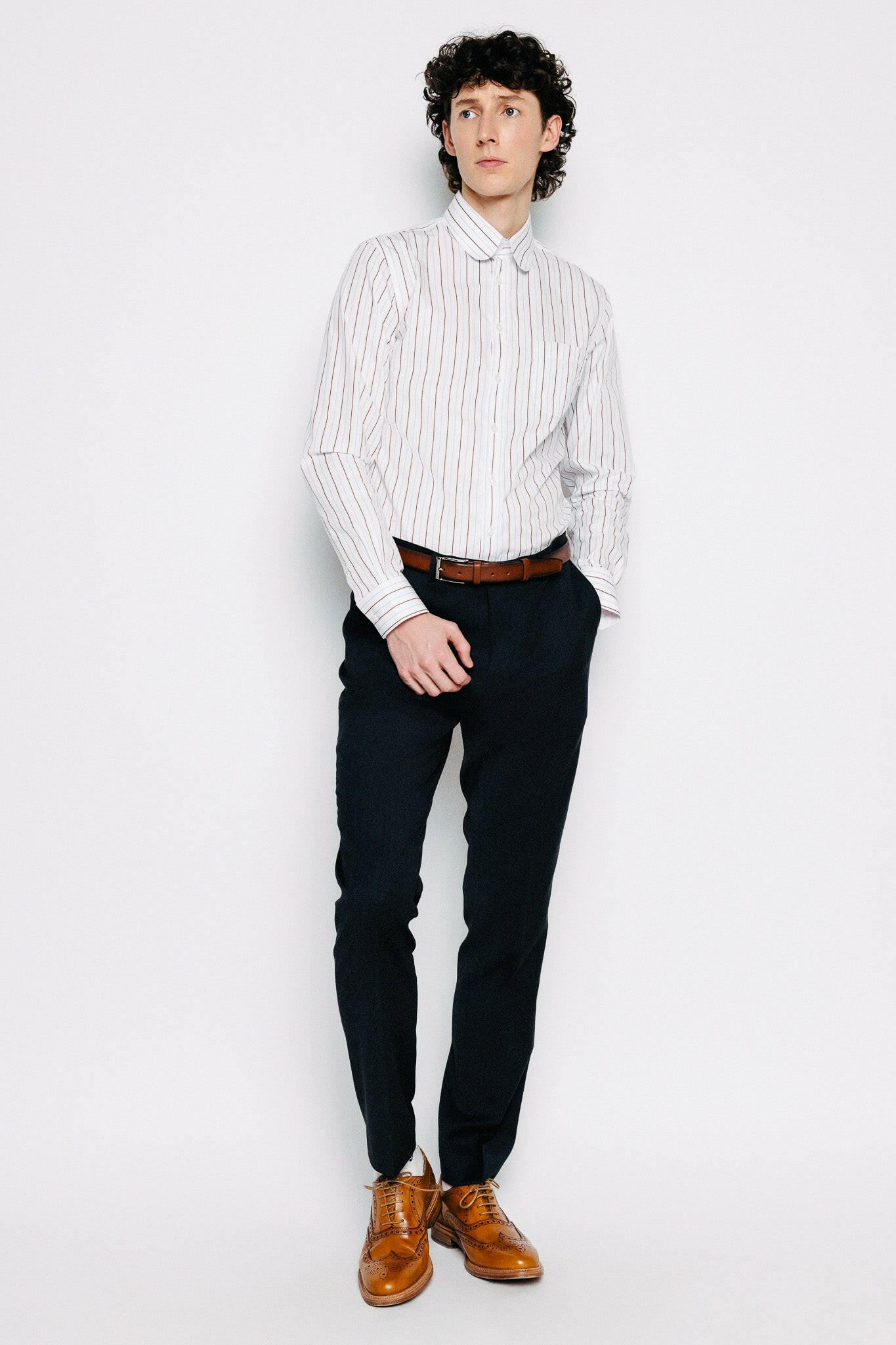 Módelmynd. Buxur - Jóhannes - Classic Grey frá Thomsen Reykjavík. Jakkaföt