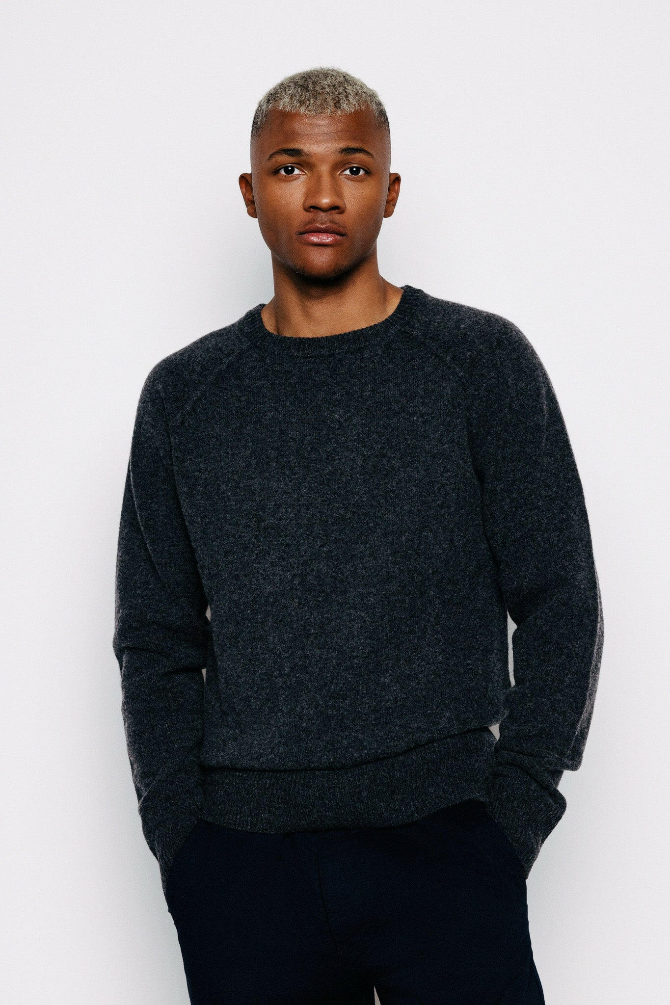 Módelmynd. Peysa - Jóel - Grey frá Thomsen Reykjavík. 100% ull