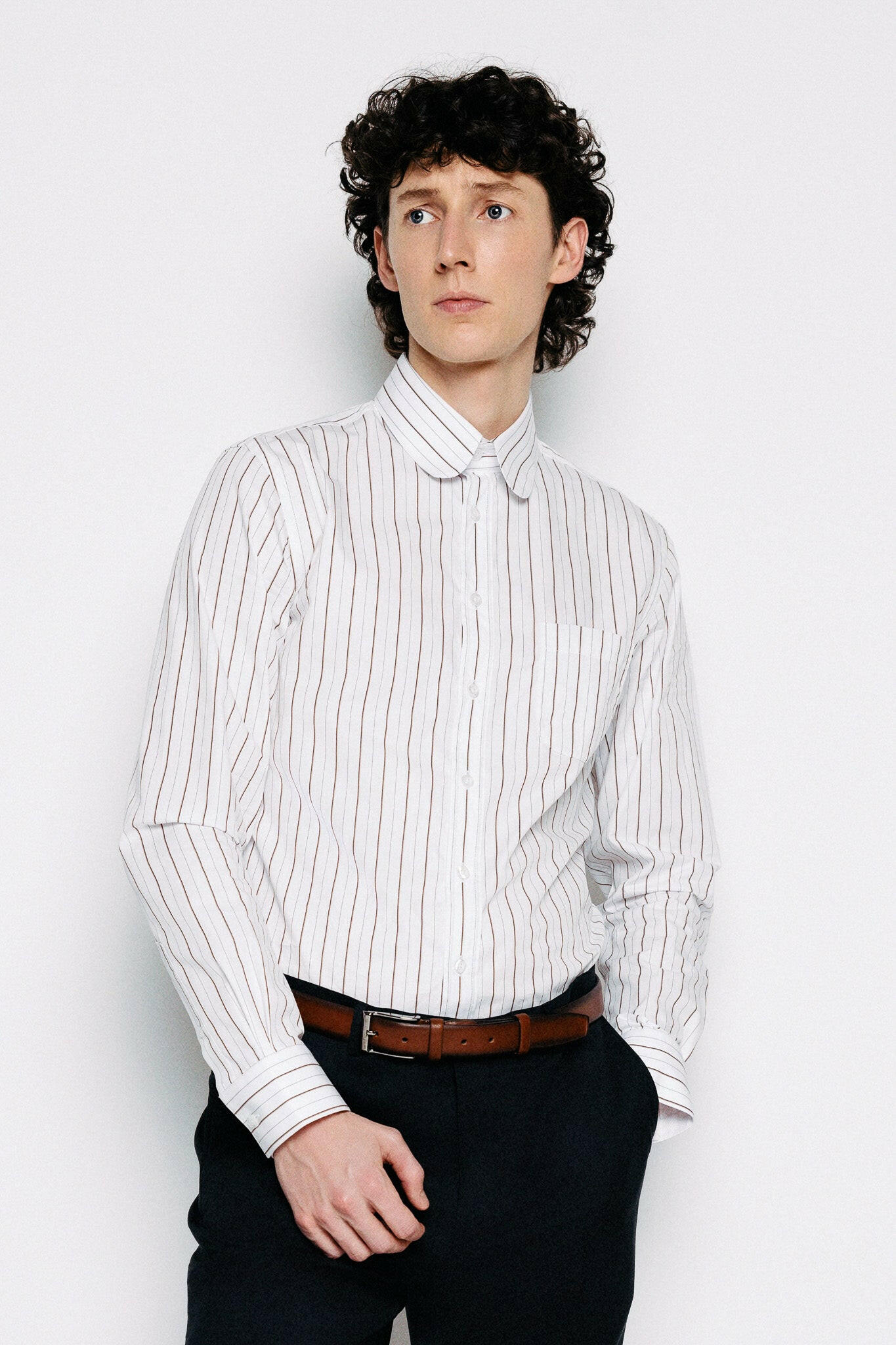 Módelmynd SpariSkyrta - Sturla - White / Brown frá Thomsen Reykjavík