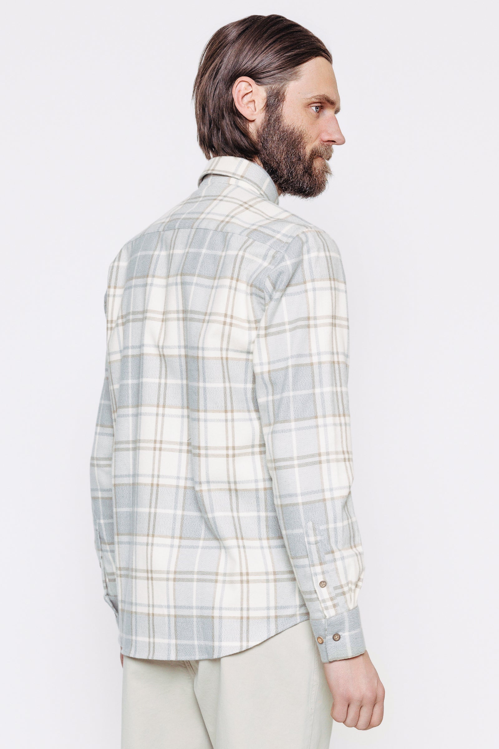 Módelmynd að aftan. Skyrta - Kári - Beige Grey Check frá Thomsen Reykjavík