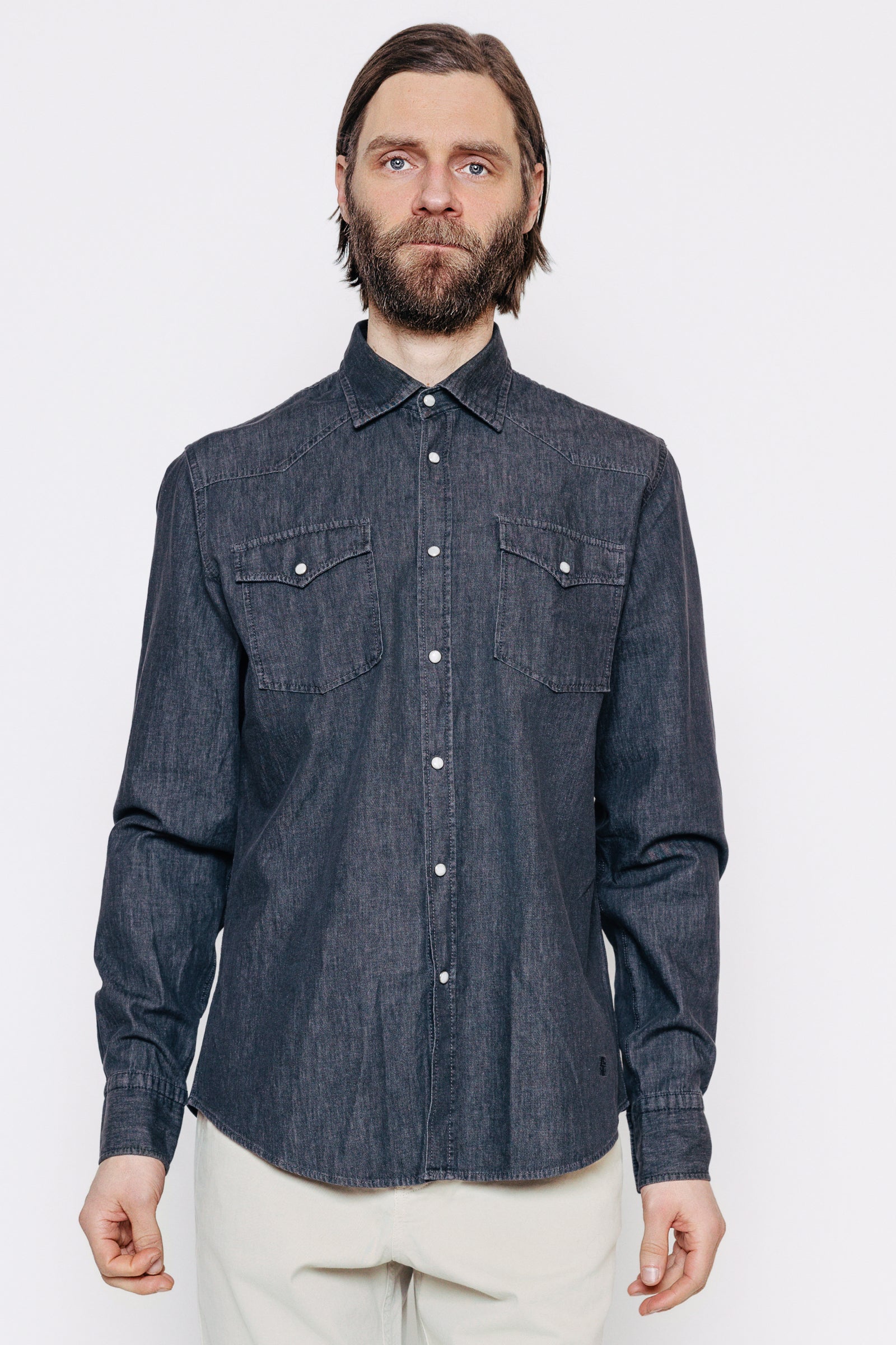 Módelmynd GallaSkyrta - Finnur - Grey Denim frá Thomsen Reykjavík