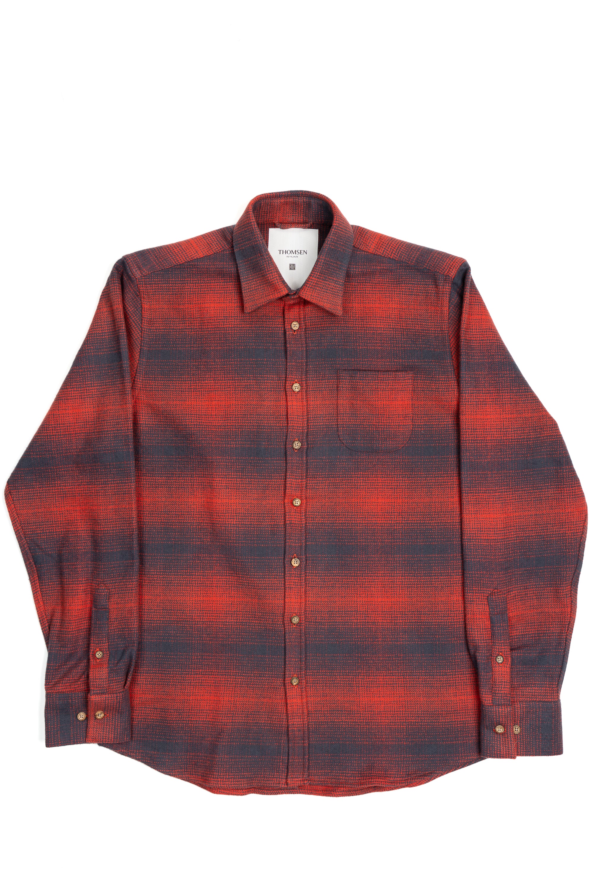 Skyrta Kári grey and red check shirt, classic fit, 100% cotton, perfect for layering with denim.